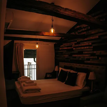 Sir Thomas Bed *